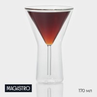 Бокал стеклянный для мартини с двойными стенками Magistro «Айс», 170 мл, 10,3?15,7 см: Цвет: Бокал для мартини с двойными стеклянными стенками - это стильный и функциональный аксессуар для вашего бара. Он изготовлен из высококачественного стекла, что обеспечивает его прочность и долговечность. Благодаря двойным стенкам, бокал сохраняет напиток холодным на протяжении длительного времени.</p><b>Преимущества товара:</b><ol><li>Стильный дизайн: бокал имеет современный и элегантный дизайн, который будет отлично смотреться на любом столе.</p></li><li>Двойные стенки: благодаря двойным стеклянным стенкам, напиток остается холодным на протяжении всего времени питья.</p></li><li>Термостойкость: бокал изготовлен из высококачественного стекла, которое выдерживает высокие температуры и не трескается при резком охлаждении.</p></li><li>Устойчивость: бокал имеет устойчивое основание, которое предотвращает его опрокидывание.</p></li><li>Универсальность: подходит для любых видов мартини и других коктейлей на основе вермута.</p></li><li>Легко моется: бокал прост в уходе и легко моется вручную или в посудомоечной машине.</p></li></ol>
: Magistro
: Китай

