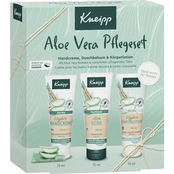 Kneipp Aloe Vera Pflegeset: Цвет: Produktbeschreibung und details Das Kneipp Aloe Vera Pflegeset mit der Kombination aus Duschbalsam Handcreme ampamp Krperlotion ist feuchtigkeitsspendend hautberuhigend und intensiv pflegend Die Formel mit echtem Aloe VeraExtrakt und natrlichen pflegenden len wirkt intensiv langanhaltend und sofort Zudem bewahren die Formeln das hauteigene Mikrobiom Die drei praktischen Tuben eignen sich sehr gut zum Testen unserer wirksamen Durstlscher fr die Haut Sie haben zudem die ideale Gre fr die Reisetasche  denn der nchste Urlaub kommt bestimmt Set bestehend aus x Aloe Vera Duschbalsam  ml x Aloe Vera Hydro Handcreme  ml x Aloe Vera Hydro Krperlotion  ml Kontaktdaten Kneipp GmbH D Wrzburg wwwkneippde UrsprungslandHerkunftsort Deutschland Gebrauch Aufbewahrung und Verwendung Aufbewahrungs und Verwendungsbedingungen Fr Kinder unzugnglich aufbewahren Inhaltsstoffe Hydro Handcreme Aloe Vera Aqua Water Glycerin Prunus Amygdalus Dulcis Sweet Almond Oil Isopropyl Myristate Cetearyl Alcohol Tocopheryl Acetate Distarch Phosphate Glyceryl Stearate Citrate CaprylicCapric Triglyceride Panthenol Aloe Barbadensis Leaf Juice Powder Citrus Aurantium Dulcis Orange Peel Oil Citrus Grandis Grapefruit Peel Oil Citrus Limon Lemon Peel Oil Lavandula Hybrida Oil Limonene Linalool Citral pAnisic Acid Parfum Fragrance Helianthus Annuus Sunflower Seed Wax Caprylyl Glycol Xanthan Gum Glyceryl Caprylate Carrageenan Arginine Glycine Soja Soybean Oil Ascorbyl Palmitate Tocopherol Duschbalsam Aloe Vera Aqua Water Sodium Laureth Sulfate Glycerin Cocamidopropyl Betaine CocoGlucoside PEG Sorbitan Peroleate Glyceryl Oleate PEG Glyceryl OleateCocoate Aloe Barbadensis Leaf Juice Powder Prunus Amygdalus Dulcis Sweet Almond Oil Butyrospermum Parkii Shea Butter Lavandula Hybrida Oil Citrus Grandis Grapefruit Peel Oil Citrus Aurantium Dulcis Orange Peel Oil Citrus Limon Lemon Peel Oil Limonene Linalool Citral Sodium Levulinate Sodium Anisate Parfum Fragrance Glycol Distearate Sodium Chloride Citric Acid Hydroxypropyl Methylcellulose PEGM Sodium Hydroxide Silica Glycine Soja Soybean Oil Hydrogenated Palm Glycerides Citrate Tocopherol Hydro Krperlotion Aloe Vera Aqua Water Glycerin Prunus Amygdalus Dulcis Sweet Almond Oil Caprylic Capric Triglyceride Cetearyl Alcohol Glyceryl Stearate Citrate Simmondsia Chinensis Jojoba Seed Oil Butyrospermum Parkii Shea Butter Behenyl Alcohol Tocopheryl Acetate Aloe Barbadensis Leaf Juice Powder Panthenol Citrus Aurantium Dulcis Orange Peel Oil Citrus Grandis Grapefruit Peel Oil Citrus Limon Lemon Peel Oil Lavandula Hybrida Oil Limonene Linalool Citral pAnisic Acid Parfum Fragrance Caprylyl Glycol Xanthan Gum Glyceryl Caprylate Carrageenan Gellan Gum Arginine Glycine Soja Soybean Oil Citric Acid Tocopherol Warnhinweise und wichtige Hinweise Warnhinweise Kosmetisches Mittel Nicht einnehmen
https://www.rossmann.de/de/pflege-und-duft-kneipp-aloe-vera-pflegeset/p/4008233163109