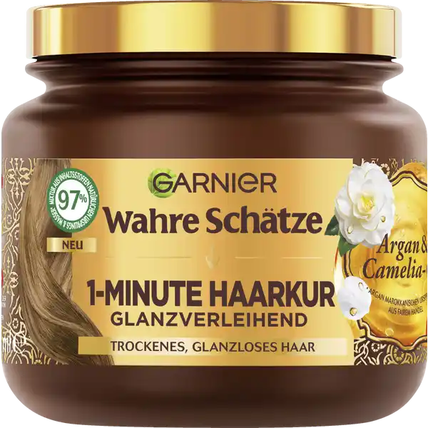 Garnier Wahre Schtze Minute Haarkur Argan amp Camelial: Цвет: Produktbeschreibung und details Die Minute Haarkur von Garnier Wahre Schtze mit hochwertigem Arganl und pflegendem Camelial vereint zwei wertvolle le in einem Produkt Diese sorgen bereits nach kurzer Einwirkzeit fr eine intensive Haarpflege Anschlieend ist das Haar genhrt und strahlt voller Glanz Besonders trockenes und glanzloses Haar wird weich und gesund gepflegt Dabei enthlt die Minute Haarkur  natrliche Inhaltsstoffe und Wasser Die Formel kommt auerdem ohne Silikone aus um die Haare nicht zu beschweren und fr ein angenehmes Haargefhl zu sorgen Kontaktdaten LORAL Deutschland GmbH  Geschftsbereich LOral Paris Johannstrae   Dsseldorf wwwgarnierde Anwendung und Gebrauch Nach dem Haare waschen kann die Minute Haarkur direkt in das nasse Haar eingearbeitet werden Daf eine haselnussgroe Menge in die Haare geben und gut einmassieren Bereits nach  Minute Einwirkzeit hat die Haarmaske ihre Wirksamkeit entfaltet gerne kann sie aber auch  Minuten im Haar verbleiben Anschlieend grndlich mit klarem Wasser aussplen und das Haar wie gewohnt fhnen oder stylen Gebrauch Aufbewahrung und Verwendung Aufbewahrungs und Verwendungsbedingungen Ausserhalb der Reichweite von Kindern aufbewahren Inhaltsstoffe AQUA  WATER  CETEARYL ALCOHOL  STEARAMIDOPROPYL DIMETHYLAMINE  ISOPROPYL MYRISTATE  CETYL ESTERS  HELIANTHUS ANNUUS SEED OIL  SUNFLOWER SEED OIL  ARGANIA SPINOSA KERNEL OIL  CAMELLIA OLEIFERA SEED OIL  BUTYROSPERMUM PARKII BUTTER  SHEA BUTTER  CAPRYLYL GLYCOL  CITRIC ACID  TARTARIC ACID  TOCOPHEROL  BENZOIC ACID  CARAMEL  LINALOOL  GERANIOL  LIMONENE  CITRONELLOL  BENZYL ALCOHOL  PARFUM  FRAGRANCE Warnhinweise und wichtige Hinweise Warnhinweise Nicht schlucken
https://www.rossmann.de/de/pflege-und-duft-garnier-wahre-schaetze-1-minute-haarkur-argan-und-camelia-oel/p/3600542509572