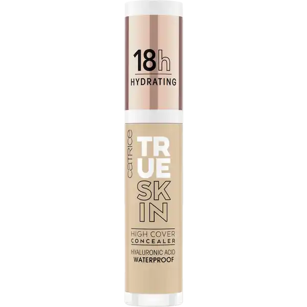 Catrice True Skin High Cover Concealer 032: Цвет: https://www.rossmann.de/de/make-up-catrice-true-skin-high-cover-concealer-032/p/4059729277114
Produktbeschreibung und details Der True Skin High Cover Concealer mit Hyaluronsure spendet  Stunden lang Feuchtigkeit und verbindet hervorragende Coverage und leichte Textur mit optimaler Pflege Die wasserfeste Formulierung verschmilzt mit der Haut ohne sich in feinen Linien abzusetzen und deckt dennoch hervorragend ab Kontaktdaten cosnova GmbH Am Limespark  D Sulzbach am Taunus wwwcatricede UrsprungslandHerkunftsort Italien Anwendung und Gebrauch Trage den Concealer einfach auf dunkle Schatten Rtungen und Unreinheiten auf und verblende ihn sanft mit klopfenden Bewegungen mit dem Ringfinger Inhaltsstoffe AQUA WATER TALC DIMETHICONE DICAPRYLYL ETHER CETYL PEGPPG DIMETHICONE GLYCERIN ISODODECANE TRIMETHYLSILOXYSILICATE SODIUM HYALURONATE TOCOPHEROL HYDROGEN DIMETHICONE SODIUM CHLORIDE MAGNESIUM SULFATE POLYSILICONE DISTEARDIMONIUM HECTORITE STEVIA REBAUDIANA EXTRACT PROPYLENE CARBONATE ETHYLHEXYLGLYCERIN LAURETH ALUMINUM HYDROXIDE PHENOXYETHANOL SODIUM DEHYDROACETATE POTASSIUM SORBATE BENZOIC ACID DEHYDROACETIC ACID SORBIC ACID PARFUM FRAGRANCE CI  CI  CI  IRON OXIDES CI  TITANIUM DIOXIDE