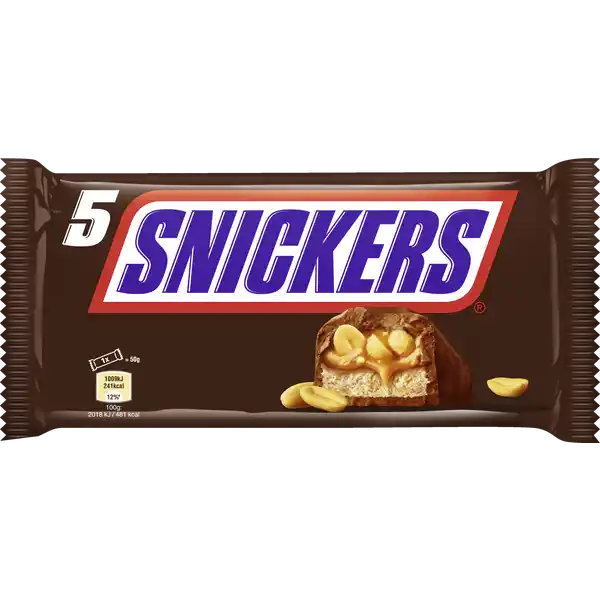 Mars 5er Pack Snickers: Цвет: Produktbeschreibung und details Das unschlagbare Original mit dem unverwechselbaren Geschmack Unter der knackigen Schale aus Vollmilchschokolade machen ausgewhlte Erdnsse leckere CandyCreme und zartes Karamell SNICKERS zu einem echten Meisterwerk und dem beliebtesten Schokoladenriegel der Welt Lebensmittelunternehmer Name Mars GmbH Adresse D Unterhaching wwwmarsde Rechtlich vorgeschriebene Produktbezeichnung Milchschokolade gefllt mit feiner CandyCreme  Karamell  und gersteten Erdnssen  Zutaten Zucker Glukosesirup ERDNSSE  MAGERMILCHPULVER  Kakaobutter Kakaomasse Sonnenblumenl MILCHZUCKER  Butterreinfett aus MILCH  Sssmolkenpulver aus MILCH  Palmfett Salz Emulgator  SOJALECITHIN  HHNEREITROCKENEIWEISS  MILCHEIWEISS  natrlicher Vanilleextrakt Kann enthalten HASELNUSS  Nhrwerte Durchschnittliche Nhrwertangaben pro  g pro  Portion GDA  g   Riegel Tagesdosis Referenzwert Referenzmenge fr einen durchschnittlichen Erwachsenen  kJ kcal Energie  kj   kcal  kj   kcal   Fett  g  g   davon  gesttigte Fettsuren  g  g   Kohlenhydrate  g  g   davon  Zucker  g  g   Eiwei  g  g   Salz  g  g
https://www.rossmann.de/de/lebensmittel-mars-5er-pack-snickers/p/5000159452540