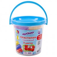 Пластилин в ведерке ЮНЛАНДИЯ "ПОДВОДНЫЙ МИР", 5 цветов, 300 г, 3 формочки, ВЫСШЕЕ КАЧЕСТВО, 105860: Цвет: Пластилин ЮНЛАНДИЯ "ПОДВОДНЫЙ МИР" предназначен для лепки на уроках труда в школе, детском саду и дома. Лепка из пластилина способствует снятию мышечного и психологического напряжения, развитию моторики, пространственного мышления.
: ЮНЛАНДИЯ
: Таиланд
: Школа
: Товары для лепки
: Пластилин
Набор состоит из пластилина высокого качества ярких цветов и формочек, вносящих разнообразие в игры с лепкой. 5 цветов позволят ребенку создать поделку, миниатюрную скульптуру или картину.Масса набора - 300 г. Также прилагаются 3 фигурные формочки. В наборе 5 брусков по 60 г, каждый из которых упакован в прозрачный пакет. 5 цветов: белый, желтый, красный, синий, черный. Пластилин обладает прекрасными пластичными свойствами и мягкостью, легко принимает нужную форму. Не токсичен, безопасен для детей. Упаковка - пластиковое ведёрко, которое плотно закрывается и не даст растеряться брусочкам. Предназначен для детей старше 3-х лет.