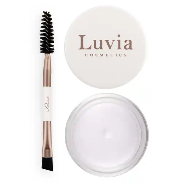 Luvia Cosmetics Brow Styling Gel: Цвет: Produktbeschreibung und details Die schonende Wimpernzange von Luvia verleiht den Wimpern in nur wenigen Sekunden den perfekten Schwung Das elastische Refill Pad und ein ergonomisches Design sorgen fr eine bequeme und sichere Handhabung So werden die Wimpernhaare sanft geformt und vor Haarbruch geschtzt inkl  Refill Pads  DuoBrste zum Auftragen fr gepflegte Augenbrauen die den ganzen Tag in Form bleiben ultraleichte transparente Formel trocknet ohne Grauschleier ohne Duftstoff ohne Farbstoffe vegan Kontaktdaten Vico GmbH Roentgenstrasse  D Reinbek UrsprungslandHerkunftsort China Anwendung und Gebrauch Die Brste des DuoApplikators sanft knicken und das Produkt damit aufnehmen In kmmenden Bewegungen auf die gereinigten Augenbrauenhaare auftragen Augenbrauen in die gewnschte Form bringen und anschlieend trocknen lassen Kleine Lcken je nach Wunsch mit etwas AugenbrauenPuder oder einem Augenbrauenstift auffllen Hilfreich dabei Die feine Pinselseite des DuoApplikators Gebrauch Aufbewahrung und Verwendung Aufbewahrungs und Verwendungsbedingungen Dschen nach Gebrauch sorgfltig verschlieen Inhaltsstoffe AQUA CETEARETH SORBITOL BUTYLENE GLYCOL GLYCERIN PHENOXYETHANOL ETHYLHEXYLGLYCERIN CITRIC ACID Warnhinweise und wichtige Hinweise Warnhinweise Darf nicht in die Hnde von Kindern gelangen
https://www.rossmann.de/de/make-up-luvia-cosmetics-brow-styling-gel/p/4260376614904