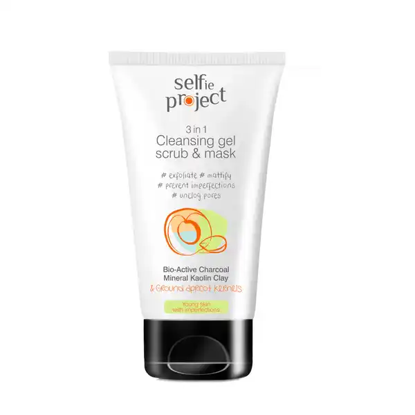 Selfie Project 3 in 1 Cleansing Gel Scrub & Mask: Цвет: Produktbeschreibung und details Das in Reinigungsgel Peeling  Maske ist ein multifunktionales Produkt zur intensiven Reinigung der Haut Die Poren werden von Schmutz befreit und abgestorbene Hautschppchen sanft entfernt BioAktivkohle wirkt antibakteriell entfernt Unreinheiten und reinigt die Poren Kaolinerde reinigt die Haut grndlich und reguliert die Talgproduktion Giftstoffe werden entfernt und die Haut mit wichtgen Mineralien versorgt Gemahlene Aprikosenkerne entfernen sanft abgestorbene Hautschppchen und verstopfte Poren Fr eine samtig glatte und reine Haut reinigend klrend antibakteriell Kontaktdaten Maurisse GmbH Brookstieg   Stapelfeld wwwselfieprojectde Anwendung und Gebrauch Reinigungsgel Auf die feuchte Haut auftragen sanft einmassieren und mit lauwarmen Wasser grndlich absplen Peeling Auf die feuchte Haut auftragen und mit kreisenden Bewegungen sanft einmassieren Die Konzentration sollte auf die Bereiche mit verstopften Poren liegen Im Anschluss mit lauwarmen Wasser absplen Maske Gleichmig auf die Haut auftragen und nach ca  Minuten mit lauwarmen Wasser absplen Gebrauch Aufbewahrung und Verwendung Aufbewahrungs und Verwendungsbedingungen Bei Raumtemperaturen aufbewahren Inhaltsstoffe Aqua Kaolin Glycerin Magnesium Aluminum Silicate Methylpropanediol Prunus Armeniaca Seed Powder PEG Hydrogenated Castor Oil PPG Buteth Cocamidopropyl Betaine Pumice Charcoal Powder Cymbopogon Flexuosus Lemongrass Oil Menthyl Lactate Allantoin Xanthan Gum Phenoxyethanol Ethylhexylglycerin Diazolidinyl Urea Sodium Chloride Sodium Benzoate Citric Acid
https://www.rossmann.de/de/pflege-und-duft-selfie-project-3-in-1-cleansing-gel-scrub-und-mask/p/5902853040057