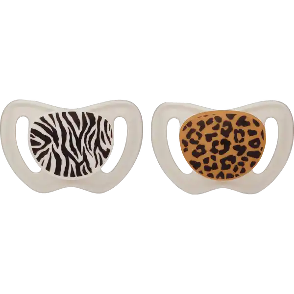 Babydream Beruhigungssauger Der Anatomische Zebra & Leopard 18+ Monate: Цвет: Produktbeschreibung und details Anatomischer und kiefergerechter Schnuller der die natrliche Kieferentwicklung untersttzt und das natrliche Saugbedrfnis bedient Der Druck auf Kiefer und Zhne wird mglichst gering gehalten Hautfreundlich dank grerer Belftungslcher Der Beruhigungssauger unterliegt regelmig strengen Kontrollen inkl Sterilisierbox zur hygienischen Aufbereitung in der Mikrowelle sanft zur Babyhaut kiefergerecht sehr weiches Silikon BPAfrei lt EUVerordnung Kontaktdaten Dirk Rossmann GmbH Isernhgener Strae   Burgwedel wwwrossmannde UrsprungslandHerkunftsort Deutschland Anwendung und Gebrauch Weitere Hinweise und Anleitungen zur Sterilisierbox finden Sie im Innenteil der Verpackung
https://www.rossmann.de/de/baby-und-spielzeug-babydream-beruhigungssauger-der-anatomische-zebra-und-leopard-18-monate/p/2001234020039