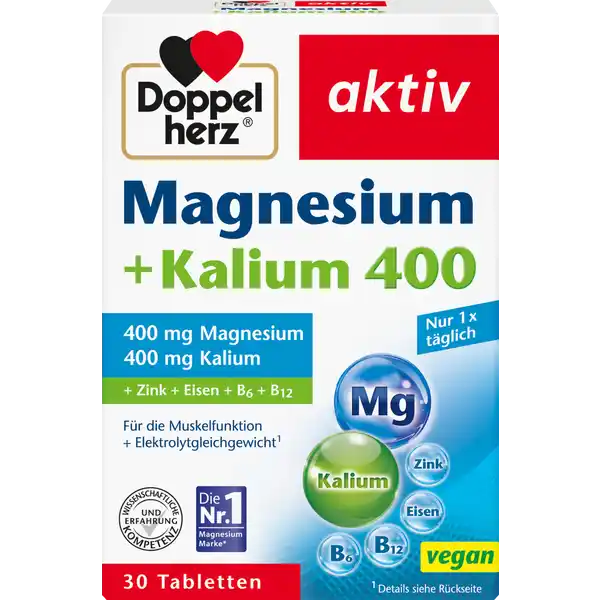 Doppelherz Magnesium 400 + Kalium Tabletten: Цвет: https://www.rossmann.de/de/gesundheit-doppelherz-magnesium-400--kalium-tabletten/p/4009932131925
Produktbeschreibung und details Besonders in Zeiten krperlicher Beanspruchung braucht der Krper zur Erhaltung seiner Leistungsfhigkeit ausreichend Nhrstoffe Magnesium und Kalium sind an zahlreichen Stoffwechselvorgngen im Krper beteiligt Magnesium und Kalium als Beitrag fr die normale Muskelfunktion Magnesium trgt zum normalen Energiestoffwechsel und zum Elektrolytgleichgewicht bei Lebensmittelunternehmer Name Queisser Pharma Adresse Schleswiger Strae   Flensburg wwwdoppelherzde Rechtlich vorgeschriebene Produktbezeichnung Tabletten mit Mineralstoffen und Vitaminen Nahrungsergnzungsmittel Zutaten Magnesiumoxid Kaliumbicarbonat Kaliumchlorid Fllstoff mikrokristalline Cellulose Trennmittel vernetzte Carboxymethylcellulose berzugsmittel Hydroxypropylmethylcellulose Trennmittel Speisefettsuren Zinksulfat Trennmittel Magnesiumsalze der Speisefettsuren Eisenfumarat Trennmittel Talkum Farbstoff Titandioxid Pyridoxinhydrochlorid Trennmittel Siliciumdioxid berzugsmittel Hydroxypropylcellulose ChromIIIChlorid Cyanocobalamin Nhrwerte Durchschnittliche Nhrwertangaben pro  Portion  Tablette NRV Kalium  mg   Magnesium  mg   Eisen  mg   Zink  mg   Chrom  g   Vitamin B  mg   Vitamin B  g   Anwendung und Gebrauch Tglich  Tablette zu einer Mahlzeit mit ausreichend Flssigkeit unzerkaut einnehmen Die Tabletten knnen bei Bedarf auch in zwei Hlften zerteilt werden Gebrauch Aufbewahrung und Verwendung Aufbewahrungs und Verwendungsbedingungen Trocken und nicht ber  C lagern Fr kleine Kinder unzugnglich aufbewahren Warnhinweise und wichtige Hinweise Warnhinweise Mengen ber  mg Magnesium knnen bei empfindlichen Personen abfhrend wirken Die angegebene empfohlene tgliche Verzehrsmenge darf nicht berschritten werden Nahrungsergnzungsmittel sind kein Ersatz fr eine ausgewogene und abwechslungsreiche Ernhrung und eine gesunde Lebensweise Personen mit Nieren oder Herzerkrankungen sollten vor der Einnahme von Kalium Rcksprache mit ihrem Arzt halten Nicht fr Kinder unter  Jahren geeignet Ab einer Menge von  mgTag sollte auf weitere zinkhaltige Nahrungsergnzungsmittel verzichtet werden