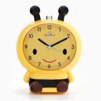 Часы - будильник настольные "Пчела" с подсветкой, циферблат 9 х 10.5 см, 13 х 17 см, АА: 