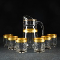 Набор питьевой с золотой каймой «Ампир», 7 предметов: кувшин 1,34 л, стаканы 250 мл, 6 шт: Цвет: Набор питьевой состоит из стеклянного кувшина и стаканов. Такой набор пригодится для использования на праздничной сервировке.</p><b>Особенности:</b></p><ul><li>прозрачный корпус,</li><li>эргономичная ручка,</li><li>стойкость к запахам.</li></ul>Поверхность не окисляется, не вступает в реакцию с пищевыми жидкостями. Удобный сливной носик делает использование посуды простым и комфортным.</p>Не рекомендуется мыть в посудомоечной машине.</p>
: АС-ДЕКОР
: Россия
