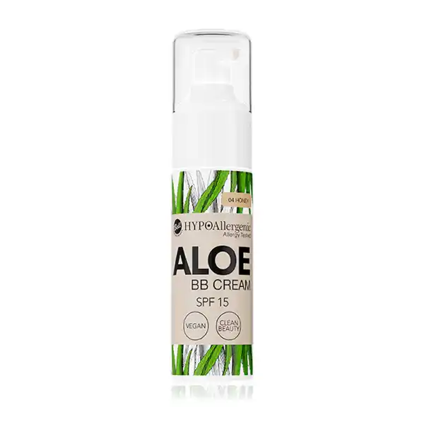 HYPOAllergenic Aloe BB Cream SPF 15 04 Honey: Цвет: Produktbeschreibung und details Die HYPOAllergenic Aloe BB Cream mit LSF  kombiniert Pflege und Foundation in einem Produkt Der enthaltene Aloe VeraSaft wirkt khlend auf der Haut spendet sehr viel Feuchtigkeit und hinterlsst einen ausgeruhten und gesund aussehenden Teint Dank des enthaltenen Lichtschutzfaktor ist die Haut perfekt vor den schdlichen UVStrahlen geschtzt Die cremige Textur lsst sich leicht verteilen und bietet eine natrliche Abdeckung Erhltlich in  Nuancen Die Formulierung entspricht unserem Clean BeautyAnsatz und  der Inhaltsstoffe sind natrlichen Urspungs Veganes Produkt Geeignet fr Personen mit empfindlicher und zu Allergien neigender Haut Dermatologisch getestet Kontaktdaten Bell PPHU Bell PPHU ul Graniczna  G  Jzefw Poland Anwendung und Gebrauch Eine kleine Menge auf das Gesicht auftragen und mit den Fingern einem Pinsel oder Schwamm verblenden Inhaltsstoffe Aqua Diethylhexyl Carbonate Polyglyceryl DiisostearatePolyhydroxystearateSebacate Titanium Dioxide Coconut Alkanes Isononyl Isononanoate Glycerin Magnesium Sulfate Silica Aloe Barbadensis Leaf Juice Disteardimonium Hectorite Stearic Acid Stearoyl Inulin Polymethylsilsesquioxane Ethylhexylglycerin Propylene Carbonate Hydrogenated Lecithin Aluminum Hydroxide Alumina Magnesium Oxide Phenoxyethanol Potassium Sorbate Sodium Benzoate CI  CI  CI  CI
https://www.rossmann.de/de/make-up-hypoallergenic-aloe-bb-cream-spf-15-04-honey/p/5902082552857