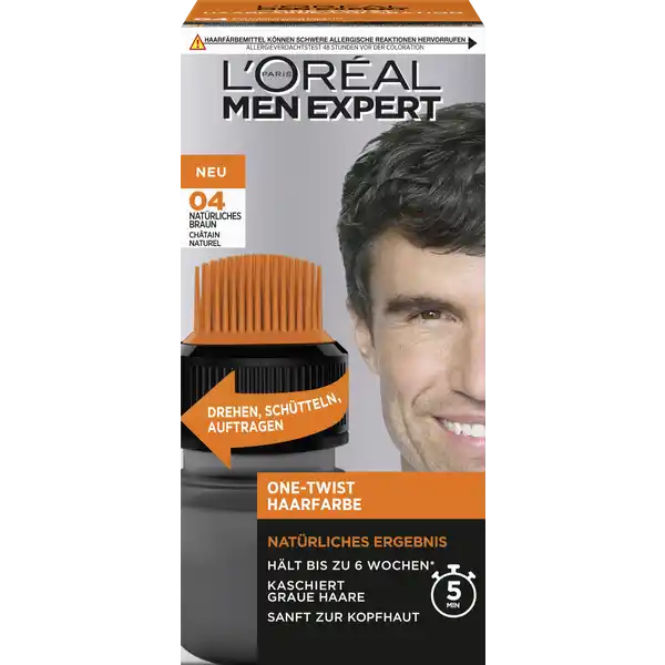 LOral Paris men expert OneTwist Haarfarbe  Natrliches Braun: Цвет: Produktbeschreibung und details Die OneTwist Haarfarbe in natrlichem Braun von LOral Paris Men Expert ist eine sanfte HaarColoration fr Mnnerhaar Sie verleiht ein natrliches Aussehen und deckt graue Haare zu   ab Mit der OneTwist Haarfarbe von LOral Paris Men Expert in der Nuance natrliches Braun ist vor allem Mnnerhaar das zu den ersten grauen Haaren neigt bestens bedient Die einfach anzuwendende Haarfarbe ist speziell fr Mnner konzipiert und verleiht ein natrliches Aussehen Graue Haare werden dabei zu  abgedeckt Die vertrgliche Formel ist sanft zur Kopfhaut und pflegt die Haare intensiv Durch die patentierte Anwendung mit Twist ampamp Shake lsst sich die OneTwist Haarfarbe im Farbton natrliches Braun einfach und schnell anwenden Darber hinaus ist die wirksame und sanfte Formel fr alle Haartypen geeignet Kontaktdaten LOral Paris TSA   ST OUEN CEDEX FR wwwlorealparisde UrsprungslandHerkunftsort Belgien Anwendung und Gebrauch Die OneTwist Haarfarbe Natrliches Braun von LOral Paris Men Expert besticht mit einem patentierten und einfachen Anwendungssystem So wird der Behlter vor Beginn der Anwendung erst aufgedreht und anschlieend krftig geschttelt damit sich die Farbpigmente grndlich vermischen Nun kann die Farbe mithilfe des integrierten Applikators nach und nach auf das Haar aufgetragen werden um alle Partien grndlich mit Coloration zu versehen Anschlieend die Haarfarbe fr die auf der Packungsanweisung vermerkte Dauer einwirken lassen Danach grndlich mit klarem Wasser aussplen Die LOral Paris Men Expert OneTwist Haarfarbe hlt bis zu  Wochen und kann je nach Bedarf verwendet werden Inhaltsstoffe ColorationsGel AQUA  WATER  GLYCERIN  ETHANOLAMINE  SODIUM LAURETH SULFATE  TOLUENEDIAMINE  CARBOMER  mAMINOPHENOL  DIAMINOPHENOXYETHANOL HCL  AMINOHYDROXYTOLUENE  ASCORBIC ACID  SODIUM SULFITE  HYDROXYBENZOMORPHOLINE  THIOLACTIC ACID  THIOGLYCERIN  METHYLRESORCINOL  METHYLHYDROXYETHYLAMINOPHENOL  ACRYLATESBEHENETH METHACRYLATE COPOLYMER  EDTA  PARFUM  FRAGRANCE FIL C EntwicklerCreme AQUA  WATER  HYDROGEN PEROXIDE  CETEARYL ALCOHOL  SODIUM SALICYLATE  TRIDECETH CARBOXAMIDE MEA  PHOSPHORIC ACID  CETEARETH  TETRASODIUM ETIDRONATE  TETRASODIUM PYROPHOSPHATE  GLYCERIN FIL C Warnhinweise und wichtige Hinweise Warnhinweise ACHTUNG Haarfrbemittel knnen schwere allergische Reaktionen hervorrufen Bitte folgende Hinweise lesen und beachten Dieses Produkt ist nicht fr Personen unter  Jahren bestimmt Temporre Ttowierungen mit schwarzem Henna knnen das Allergierisiko erhhen Frben Sie Ihr Haar nicht wenn Sie einen Ausschlag im Gesicht haben oder wenn Ihre Kopfhaut empfindlich gereizt oder verletzt ist wenn Sie schon einmal nach dem Frben Ihrer Haare eine Reaktion festgestellt haben wenn eine temporre Ttowierung mit schwarzem Henna bei Ihnen schon einmal eine Reaktion verursacht hat Enthlt Wasserstoffperoxid Phenylendiamine Toluylendiamine Vollstndige Inhaltsstoffdeklaration siehe Packungsboden Kontakt mit den Augen vermeiden Sofort Augen splen falls das Erzeugnis mit den Augen in Berhrung gekommen ist Nicht zur Frbung von Wimpern und Augenbrauen verwenden Nach Anwendung die Haare gut splen Geeignete Handschuhe tragen Fhren Sie einen Allergieverdachtstest  Stunden vor jeder Anwendung einer Haarcoloration durch siehe Gebrauchsanweisung auch wenn Sie schon frher Haarcolorationen angewendet haben Daher denken Sie bitte daran das Produkt  Stunden vor der Anwendung zu kaufen Falls hierbei eine Hautunvertrglichkeit auftritt oder Zweifel bestehen fragen Sie bitte einen Hautarzt bevor Sie eine Haarcoloration anwenden Darf nicht in die Hnde von Kindern gelangen
https://www.rossmann.de/de/pflege-und-duft-loreal-paris-men-expert-one-twist-haarfarbe-04-natuerliches-braun/p/3600523993352