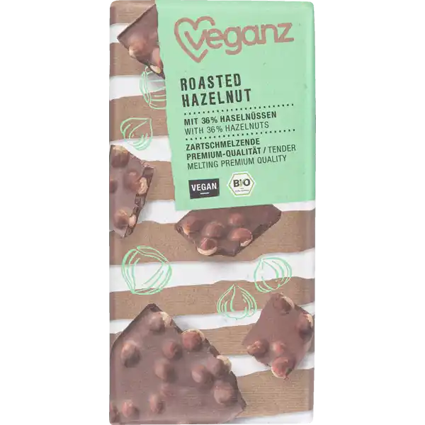 veganz Bio Schokolade Roasted Hazelnut: Цвет: Produktbeschreibung und details Its a hard nut life  und daher haben wir fr dich keine Mhen gescheut und knackige fein gerstete Haselnsse in diese Tafel gesteckt Umhllt von einer besonders zartschmelzenden Schokolade verst dir die Veganz Roasted Hazelnut wahrlich das Leben Ganz schn sweet von uns oder mit  Haselnssen zartschmelzende PremiumQualitt vegan Lebensmittelunternehmer Name Veganz Group AG Adresse Warschauer Str   Berlin wwwveganzde Bio Zertifikat CHBIO UrsprungslandHerkunftsort NichtEULandwirtschaft Testurteile Qualittssiegel ampamp Verbandszeichen Rechtlich vorgeschriebene Produktbezeichnung BioSchokolade mit gersteten Haselnssen Zutaten Rohrzucker Kakaomasse gerstete HASELNSSE  gemahlen   ganze HASELNSSE  gerstet   Kakaobutter Kakao   mindestens in der Schokolade aus kontrolliert biologischem Anbau Kann Spuren von MANDEL und MILCH enthalten Nhrwerte Durchschnittliche Nhrwertangaben pro  g Energie  kj   kcal Fett  g davon  gesttigte Fettsuren  g Kohlenhydrate  g davon  Zucker  g Eiwei  g Salz amplt  g Gebrauch Aufbewahrung und Verwendung Aufbewahrungs und Verwendungsbedingungen Trocken lagern und vor Wrme schtzen
https://www.rossmann.de/de/lebensmittel-veganz-bio-schokolade-roasted-hazelnut/p/4260402487625