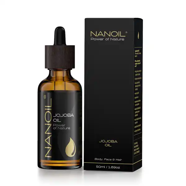 NANOIL Jojobal: Цвет: Produktbeschreibung und details NANOIL Jojobal  natrliche Kraft des SonoraWsteSchatzes fr Ihre Schnheit Nanoil Jojobal ist die hochwertige natrliche Essenz aus Samen des immergrnen Jojobastrauchs aus der amerikanischen SonoraWste Das naturreine kaltgepresste nicht raffinierte organische l enthlt wertvolle Fettsuren Pflanzensterole Squalen und Vitamine A E F Wie wirkt Nanoil Jojobal ist perfekt fr unreine fettige und trockene Haut spendet Feuchtigkeit und beugt dem Wasserverlust vor nhrt die Haut und das Haar intensiv glttet und macht weich bildet eine Schutzschicht auf dem Haar und der Haut regeneriert die Haut die infolgedessen nicht mehr trocken ist reinigt und pflegt die Kopfhaut beugt dem Haarausfall vor optimiert die Talgabsonderung und bewltigt die Seborrh sorgt fr den richtigen pHWert des Gesichts pflegt die sensible Haut im Augen und Lippenbereich pflegt Hnde Fe und Ngel schtzt die Haarspitzen und verleiht ihnen mehr Glanz hat eine antibakterielle Wirkung kaltgepresst naturbelassen organisch und vegan  organisches kaltgepresstes nicht raffiniertes Jojobal fr Haar Krper Gesicht und Ngel schwerelose natrliche Formel naturreines Jojobal mit dem EcocertSiegel im Inhalt vielseitiges Kosmetikprodukt Reichtum an ungesttigten Fettsuren Pflanzensterolen Squalen und Vitamin E richtig bei geschwchten fettigen unreinen und widerspenstigen Haaren ideal fr die trockene Gesichtshaut und die sensible Haut im Augen und Lippenbereich Hilfe bei Haarausfall und Seborrh Kontaktdaten Trendmarkt Limited spk Chmielna   Warszawa Polska wwwnanoilde UrsprungslandHerkunftsort Polen Anwendung und Gebrauch Natrliche le sind vielseitige Kosmetikprodukte deswegen gibt es keine Beschrnkungen wenn es um die Anwendungsweise der Nanoil Kosmetikle geht  KRPERPFLEGE  das l zwischen den Hnden erwrmen und in die feuchte Haut nach dem Bad einmassieren das l mit einer Krperlotion oder einem Peeling mischen  GESICHTSPFLEGE  das l direkt auf die Haut wie ein Serum auftragen oder es mit Cremes den Masken oder Peelings mischen  HAARPFLEGE  das l als eine intensive MinutenBehandlung fr die Haare und die Kopfhaut anwenden das l mit verschiedenen Haarpflegeprodukten mischen  MASSAGE  das l zwischen den Hnden erwrmen und auf trockene Haut auftragen Gewhlte Krperteile massieren  BAD   ml l ins Badewasser geben oder ein Hand und Fubad hnlich vorbereiten  ABSCHMINKEN  das l auf das Gesicht auftragen und einmassieren bis das Makeup sich lst Das l mithilfe eines feuchten Tuchs entfernen  NAGELPFLEGE  das l tglich in die Nagelplatte einmassieren  BARTPFLEGE  ein paar Tropfen l in den Bart regelmig einmassieren Gebrauch Aufbewahrung und Verwendung Aufbewahrungs und Verwendungsbedingungen An einem trockenen khlen Ort lagern und vor direkter Sonneneinstrahlung schtzen Inhaltsstoffe Simmondsia Chinensis Seed Oil Warnhinweise und wichtige Hinweise Warnhinweise Bei Augenkontakt die Augen mit Wasser splen Darf nicht in die Hnde von Kindern gelangen
https://www.rossmann.de/de/pflege-und-duft-nanoil-jojobaoel/p/5905669547154