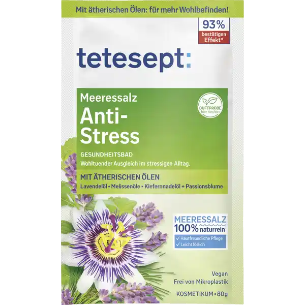 tetesept Gesundheitsbad Meeressalz Anti-Stress: Цвет: https://www.rossmann.de/de/gesundheit-tetesept-gesundheitsbad-meeressalz-anti-stress/p/4008491480741
Produktbeschreibung und details Diese ausgewhlte HeilpflanzenKombination wurde auf die besonderen Bedrfnisse bei Stress abgestimmt Die therischen le entfalten in Verbindung mit dem warmen Wasser ihre ausgleichende Wirkung Sie helfen Ihnen abzuschalten und zu innerer Ruhe zu finden Erleben Sie wie sich Krper und Geist auf wirksame Weise regenerieren Zustzlich pflegt das hautgesunde naturreine tetesept Meeressalz mit Mineralien Ihre Haut auf natrliche Weise Nach aktuellen wissenschaftlichen Erkenntnissen entwickelt Hautvertrglichkeit dermatologisch besttigt Frei von Konservierungsstoffen Paraffinen Silikonen und Minerallen beruhigt und gleicht aus mit Lavendel  Passionsblume  Melisse  Kiefernnadel MEERESSALZ  naturrein  therische le hautgesunde Pflege leicht lslich Kontaktdaten Merz Consumer Care GmbH Eckenheimer Landstrae   Frankfurt am Main wwwteteseptde UrsprungslandHerkunftsort Deutschland Anwendung und Gebrauch Geben Sie tetesept Meeressalz dem einlaufenden Badewasser zu und genieen Sie Ihr Bad  Minuten lang bei C Splen Sie die Badewanne nach der Anwendung mit heiem Wasser aus um Produktrckstnde zu entfernen Inhaltsstoffe MARIS SAL AMYRIS BALSAMIFERA BARK OIL AMYRIS BALSAMIFERA BARK OIL LAVANDULA ANGUSTIFOLIA HERB OIL MELISSA OFFICINALIS LEAF OIL PINUS SYLVESTRIS LEAF OIL PASSIFLORA INCARNATA EXTRACT ISOPROPYL MYRISTATE POLYSORBATE  PARFUM GERANIOL LIMONENE LINALOOL CI  CI  Warnhinweise und wichtige Hinweise Warnhinweise Erwachsenenbad Nur auf intakter Haut anwenden Nicht whrend der Schwangerschaft und Stillzeit anwenden Direkten Kontakt des Badesalzes mit empfindlichen Oberflchen und Gegenstnden vermeiden Fr Kinder unzugnglich aufbewahren