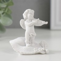 Сувенир полистоун "Белоснежный ангел со скрипкой на листике" 6,2х6,4х3,3 см: 