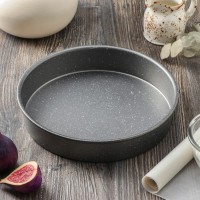 Форма для выпечки Magistro Gourmet Range, 24,8?24,8?5 см, толщина 0,6 мм, антипригарное покрытие, цвет серый: Цвет: Форма с антипригарным покрытием пригодится каждому повару, который привык готовить быстро и вкусно.<b>Достоинства предмета</b><ul><li>Материал — углеродистая сталь — отличается особой прочностью и сохраняет все эксплуатационные свойства при температуре до +450 °С.</li><li>Эффективное теплораспределение ускоряет процесс готовки.</li><li>Антипригарное покрытие оберегает блюда от пригорания и сокращает расход масла.</li><li>Поверхность не впитывает запахов и не вступает в реакции с продуктами питания.</li><li>Форма легко отмывается.</li></ul>При аккуратном использовании изделие прослужит долгие годы. Рекомендуется избегать применения металлических предметов, губок и высокоабразивных моющих средств. Перед первым использованием тщательно промойте форму.
: Magistro
: Китай
