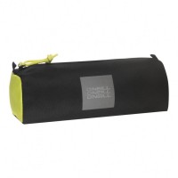 O'NEILL BM Pencil Case 9M4224-9010: Цвет: https://www.sportspar.com/o-neill-bm-pencil-case-9m4224-9010
Brand: O'NEILL Material: 100% polyester Brand lettering outside and inside Dimensions (L length x width x height): approx. 22.5 x 9 x 9 cm a main compartment with zipper durable material and high quality workmanship contrasting design NEW, with label &amp; original packaging
