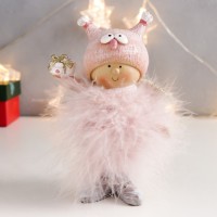 Сувенир полистоун "Малышка-ангел в розовом, в шапке совы, с подарком" пух 16,5х11х5 см: 
