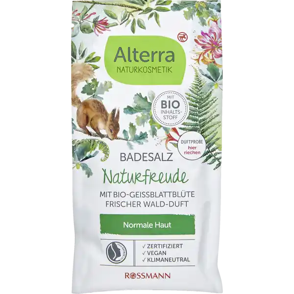 Alterra NATURKOSMETIK Badesalz Naturfreude: Цвет: Produktbeschreibung und details Das kleine Waldbad Ein Hauch von Natur in Ihrem Zuhause Mit unserem Alterra Badesalz tauchen Sie so richtig schn ein in ein sanft schumende Badeentspannung aus natrlichem Meersalz mit BioGeissblattbltenextrakt Weiterfhrende Informationen zum Thema Klimaneutralitt finden Sie unter rossmanndeklimaneutral und unter climatepartnercom Kontaktdaten Dirk Rossmann GmbH Isernhgener Str   Burgwedel Germany wwwrossmannde   UrsprungslandHerkunftsort Schweiz Testurteile Qualittssiegel ampamp Verbandszeichen Anwendung und Gebrauch Geben Sie die Badekristalle vollstndig dem einlaufenden Badewasser zu Geniessen und baden Sie    Minuten bei einer Wassertemperatur von  C Gebrauch Aufbewahrung und Verwendung Aufbewahrungs und Verwendungsbedingungen Ausserhalb der Reichweite von Kindern aufbewahren Vor Wrme geschtzt und trocken lagern Inhaltsstoffe MARIS SAL SODIUM COCOSULFATE PARFUM LIMONENE LONICERA JAPONICA FLOWER EXTRACT GLYCERIN AQUA LINALOOL CITRONELLOL aus kontrolliert biologischer Wildsammlung aus natrlichen therischen len Warnhinweise und wichtige Hinweise Warnhinweise Kontakt des Trockenproduktes mit Augen und Schleimhuten vermeiden Kein Lebensmittel Nicht zum Verzehr geeignet
https://www.rossmann.de/de/pflege-und-duft-alterra-naturkosmetik-badesalz-naturfreude/p/4305615831473