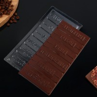 Форма для шоколада «Настоящему мужчине», 22 х 11 см: Цвет: Благодаря формам для шоколада, можно создавать уникальные кондитерские изделия, не затрачивая массу времени на их приготовление.Для того чтобы сделать плитку шоколада:<ol> <li>Залейте растопленный шоколад в форму.</li> <li>Встряхните или постучите по форме, чтобы избавиться от излишков воздуха.</li> <li>Уберите шоколад на время в холодильник.</li></ol>Ваш шоколад готов! По желанию можно украсить рельефные части пищевым глиттером.ДополнительноРазмер ячейки — 20?9?0,7 см.
: KONFINETTA
: Китай
