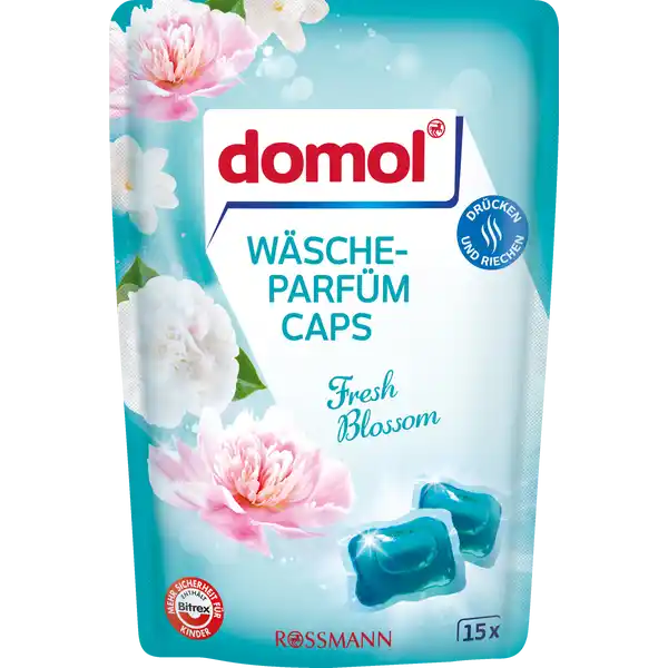 domol Fresh Blossom Wscheparfm CAPS: Цвет: https://www.rossmann.de/de/haushalt-domol-fresh-blossom-waescheparfuem-caps/p/4305615589558
Produktbeschreibung und details Freuen Sie sich auf unbeschreibliche Duftmomente den ganzen Tag Die domol Wscheparfm Caps in wasserlslicher Folie verleihen Ihrer Wsche eine einzigartige Frische Schon beim Waschgang dringen die edlen Parfme in die Fasern Ihrer Textilien ein und fhren so zu einem langanhaltenden Dufterlebnis Die blumigfrischen Komponenten sorgen fr wahre Wohlfhlmomente Entdecken Sie weitere Vorteile praktische und einfache Anwendung rckstandslose Auflsung geeignet fr alle waschbaren Textilien ideal auch fr Mikrofaser Sport und Funktionskleidung Kontaktdaten Dirk Rossmann GmbH Isernhgener Strae   Burgwedel wwwrossmannde   UrsprungslandHerkunftsort Hergestellt in Deutschland Anwendung und Gebrauch Ein domol Wscheparfm Cap pro Waschgang in den hinteren Bereich der leeren Waschtrommel legen Die Caps bitte nicht in das Dosierfach der Waschmaschine oder den Trockner geben Beutel nach jeder Entnahme von Caps wieder kindersicher verschlieen Anschlieend die Wsche hinzufgen Wie gewohnt das Waschmittel und ggf den Weichspler dosieren und Waschgang starten Dosierungsempfehlung Empfohlene Dosierung  Cap pro Waschgang Fr ein intensiveres Dufterlebnis bis max  Caps dosieren Waschempfehlung  C bis  C Fr ein langanhaltendes Dufterlebnis die Wsche lufttrocknen und nicht in den Trockner geben Gebrauch Aufbewahrung und Verwendung Aufbewahrungs und Verwendungsbedingungen Packung khl trocken und verschlossen lagern Warnhinweise und wichtige Hinweise Warnhinweise Nicht verschlucken Wenn das Produkt verschluckt worden ist Arzt aufsuchen Augenkontakt vermeiden Falls das Produkt in die Augen gelangt diese grndlich mit Wasser aussplen Auer Reichweite von Kindern aufbewahren Mit trockenen Hnden verwenden Nicht einstechen aufreien oder zerschneiden Beutel richtig schlieen Nach Gebrauch Hnde waschen