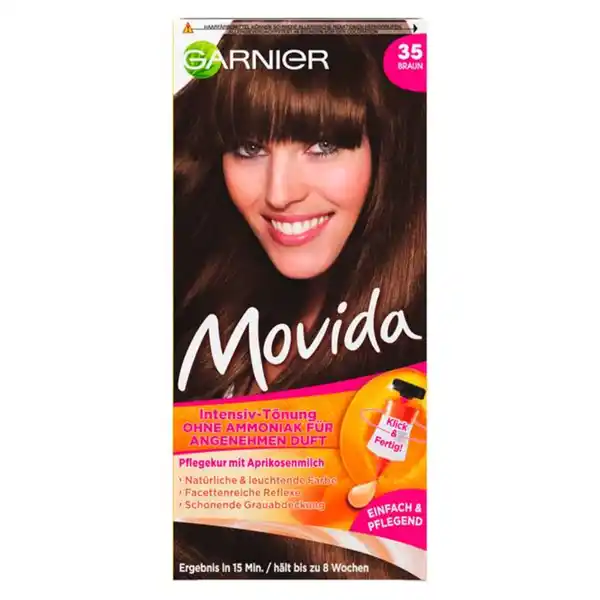 Garnier Movida IntensivTnung  Braun: Цвет: Produktbeschreibung und details Garnier Movida Nr  Braun lsst das Haar in natrlichem Braun mit leuchtenden Reflexen erstrahlen Die sanfte IntensivTnung verleiht dem Haar einen natrlichen Glanz und ausdrucksstarke Leuchtkraft Sogar graue Haare werden schonend abgedeckt Die Anwendung der geschmeidigen Tnungscreme gelingt schnell und unkompliziert dank des sicheren COLORCLICSystems Die Creme von Garnier Movida Nr  Braun wird nach dem Mischen direkt aus der Flasche aufs trockene Haar aufgetragen ohne dabei zu tropfen Die beiliegende PflegeCreme verwhnt das Haar mit reichhaltiger Pflege Die Formel mit Aprikosenmilch verleiht dem Haar Volumen und Geschmeidigkeit Kontaktdaten GARNIER PARIS Karlsruhe Wien wwwgarnierde UrsprungslandHerkunftsort Belgien Anwendung und Gebrauch Kleidung mit einem alten Handtuch abdecken Einweghandschuhe anziehen und die Farbe in der beiliegenden Flasche entsprechend der Gebrauchsanweisung mischenDie fertige Mischung nun direkt auf das trockene Haar entlang des Scheitels auftragen und mit Fingern vom Ansatz aus verteilenDie Farbe einwirken lassen und anschlieend mit warmem Wasser aussplenDie Pflegekur einmassieren und nach  Minuten wieder aussplen Gebrauch Aufbewahrung und Verwendung Aufbewahrungs und Verwendungsbedingungen Khl und trocken lagern Inhaltsstoffe Tnung quotAQUA  WATER  OLEIC ACID  BENZYL ALCOHOL ALCOHOL DENAT  ETHANOLAMINE  COCAMIDEMIPA  OCTYLDODECANOL  OLETH HEXADIMETHRINE CHLORIDE TOLUENEDIAMINE DIAMINOPHENOXYETHANOL HCl  MEALAURETHSULFATE  mAMINOPHENOL  SODIUMMETABISULFITE  THIOGLYCERIN  METHYLRESORCINOL RESORCINOL  EDTA  ERYTHORBIC ACID PARFUM  FRAGRANCEquotEntwicklerCreme quotAQUA  WATER  HYDROGEN PEROXIDE  CETEARYLALCOHOL  TRIDECETH CARBOXAMIDE MEA CETEARETH  GLYCERIN  TETRASODIUMETIDRONATE  TETRASODIUM PYROPHOSPHATE SODIUM SALICYLATE  PHOSPHORIC ACID  PARFUM FRAGRANCEquotSchmelzende Pflegekur quotAQUA  WATER  CETEARYL ALCOHOL  GLYCERIN DIPALMITOYLETHYL HYDROXYETHYLMONIUMMETHOSULFATE  CETYL ESTERS  TRIDECETH AMODIMETHICONE  CETRIMONIUM CHLORIDE METHYLPARABEN  CITRIC ACID  PRUNUS ARMENIACAAPRICOT FRUIT EXTRACT  PARFUM  FRAGRANCEquot Warnhinweise und wichtige Hinweise Warnhinweise Haarfrbemittel knnen schwere allergische Reaktion hervorrufen Bitte folgende Hinweise lesen und beachten Dieses Produkt ist nicht fr Personen unter  Jahren bestimmt Temporre Ttowierungen mit quotschwarzem Hennaquot knnen das Allergierisiko erhhen Frben Sie Ihre Haare nicht wenn Sie einen Ausschlag im Gesicht haben oder wenn Ihre Kopfhaut empfindlich gereizt oder verletzt ist wenn Sie schon einmal nach dem Frben Ihres Haares eine Reaktion festgestellt haben wenn eine temporre Ttowierungen mit quotschwarzem Hennaquot bei Ihnen schon einmal eine Reaktion verursacht hat Es ist erforderlich einen Allergieverdachtstest unbedingt  Stunden vor jeder Anwendung des Produktes durchzufhren Siehe Gebrauchsanweisung Denken Sie deshalb daran das Produkt rechtzeitig zu kaufen um  Stunden vor der Anwendung den Allergieverdachtstest durchzufhren Entwickler enthlt Wasserstoffperoxid Colorationsprodukt enthlt Resorcin Phenylendiamine Toluylendiamine Kontakt mit den Augen vermeiden Nicht zur Frbung von Wimpern ampamp Augenbrauen verwenden Sofort Augen splen falls das Erzeugnis mit den Augen in Berhrung gekommen ist Geeignete Handschuhe tragen Diese liegen der Packung bei Nach Anwendung die Haare gut splen Dieses Produkt frhestens  Tage nach einer Entkruselung Dauerwelle oder einer lang anhaltenden Glttung anwenden Nicht anwenden wenn Ihre Haare mit Henna gefrbt oder mit einem Produkt behandelt wurden das schrittweise zur Naturhaarfarbe zurckfhrt Darf nicht in die Hnde von Kindern gelangen
https://www.rossmann.de/de/pflege-und-duft-garnier-movida-intensiv-toenung-35-braun/p/4002441018350