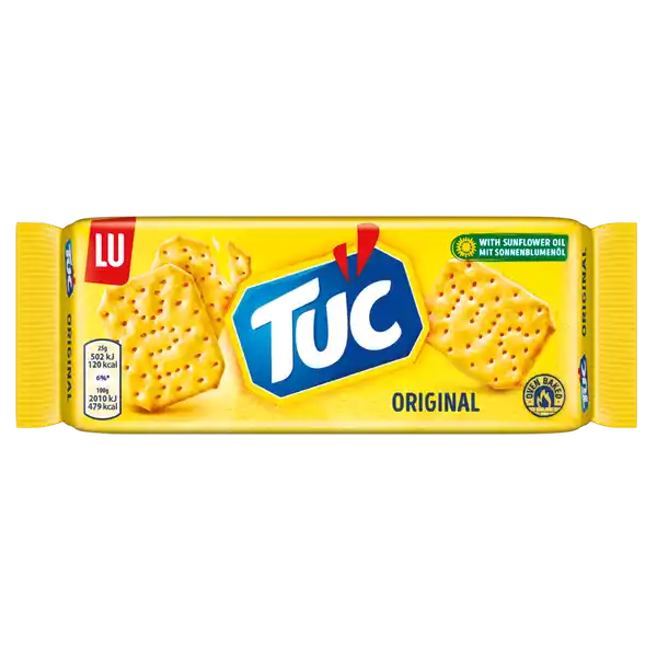 TUC Original Krcker: Цвет: Produktbeschreibung und details Fr einen groartigen Abend brauchst du nur drei Sachen einen guten Film dein Sofa und natrlich die knusprigen TUC Cracker Der KnabberKlassiker ist die perfekte Alternative zu Chips und Salzgebck Du kannst ihn pur oder mit leckeren Dips wie zB herzhaftem Philadelphia oder frischem Kruterquark genieen Dieser Keks kriegt auf jeden Fall einen Oscar mit Sonnenblumenl Lebensmittelunternehmer Name Mondelez Deutschland GmbH Adresse D Bremen wwwtucde     Rechtlich vorgeschriebene Produktbezeichnung Gesalzene Krcker Zutaten WEIZENMEHL  Sonnenblumenl   GERSTENMALZEXTRAKT  Glukosesirup Backtriebmittel Ammoniumcarbonate Natriumcarbonate Speisesalz   EIER  Aroma Mehlbehandlungsmittel  NATRIUMMETABISULFIT  Kann SOJA  MILCH und SESAMSAMEN enthalten Nhrwerte Durchschnittliche Nhrwertangaben pro  g pro  Portion GDA  g Energie  kj   kcal  kj   kcal   Fett  g  g   davon  gesttigte Fettsuren  g  g   Kohlenhydrate  g  g   davon  Zucker  g  g   Ballaststoffe  g  g Eiwei  g  g   Salz  g  g
https://www.rossmann.de/de/lebensmittel-tuc-original-kraecker/p/5410041001204