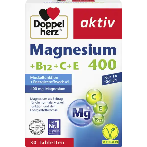 Doppelherz aktiv Magnesium 400: Цвет: https://www.rossmann.de/de/gesundheit-doppelherz-aktiv-magnesium-400/p/4009932001105
Produktbeschreibung und details BCE Muskel ampamp Energie Magnesium fr die Muskelfunktion  Energiestoffwechsel x tglich Lebensmittelunternehmer Name Queisser Pharma GmbH ampamp Co KG Adresse Schleswiger Strae   Flensburg Deutschland UrsprungslandHerkunftsort Deutschland Rechtlich vorgeschriebene Produktbezeichnung Tabletten mit Magnesium Vitamin C E ampamp B  Nahrungsergnzungsmittel Zutaten Magnesiumoxid Fllstoff mikrokristalline Cellulose LAscorbinsure DLalphaTocopherylacetat Trennmittel vernetzte Carboxymethylcellulose Trennmittel Speisefettsuren berzugsmittel Hydroxypropylmethylcellulose Trennmittel Talkum Trennmittel Magnesiumsalze der Speisefettsuren Farbstoff Titandioxid berzugsmittel Hydroxypropylcellulose Kokosl Cyanocobalamin Nhrwerte Durchschnittliche Nhrwertangaben pro  Portion  Stck NRV Magnesium  mg   Vitamin E  mg   Vitamin C  mg   Vitamin B  g   Anwendung und Gebrauch Tglich    Tablette zu einer Mahlzeit mit ausreichend Flssigkeit unzerkaut einnehmen Bei erhhtem Magnesiumbedarf zB aufgrund starker krperlicher Belastung in Verbindung mit einer magnesiumarmen Ernhrung  Tablette tglich einnehmen Liegt lediglich eine unausgewogene Ernhrung vor  Tablette einnehmen Gebrauch Aufbewahrung und Verwendung Aufbewahrungs und Verwendungsbedingungen Bei Raumtemperatur lagern