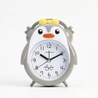 Часы - будильник настольные "Пингвин", дискретный ход, циферблат d-9 см, 15.5 x 13 см, АА: 