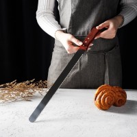 Нож для бисквита крупные зубцы, длина лезвия 35 см, деревянная ручка: 