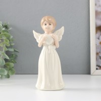 Сувенир керамика "Девочка-ангел в белом платье с сердцем в руках" 6,6х5х15,7 см: 