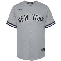 New York Yankees MLB Nike Men Baseball Jersey T770-NKGR-NK-XVR: Цвет: https://www.sportspar.com/new-york-yankees-mlb-nike-men-baseball-jersey-t770-nkgr-nk-xvr
Brand: Nike officially licensed product Material: 100% polyester Brand logo on the right chest and as a patch above the left hem Club logo on the front MLB logo on the neck area Oversized-fit V-neck continuous button placket breathable mesh material slightly extended back section rounded hem pleasant wearing comfort NEW, with label &amp; original packaging
