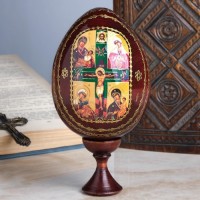 Сувенир Яйцо на подставке икона "Божья Матерь Четырехчастная материнская": 