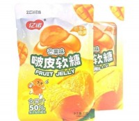 Мармелад жевательный с соком Yinuo "Fruit jelly" со вкусом манго: Желейный мармелад со вкусом манго. Конфеты имеют мягкую консистенцию и приятный нежный вкус . Поскольку желейные конфеты делаются на основе натуральных ингредиентов, то в их составе находится много полезных веществ 

Состав: Мальтозный сироп , белый сахар , концентрат яблочного сока , желатин , пектин , растительное масло , пищевые ароматизаторы

Энергетическая и пищевая ценность (на 100гр): Энергетическая ценность - 1454 Ккал., Белки - 2,0 гр., Жиры - 0,7 гр., Углеводы - 82 гр.