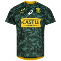 South Africa Springboks ASICS Rugby SEVENS 7S Men Home Jersey 2111A259-300: Цвет: Brand: ASICS officially licensed product Material: 100% polyester Brand logo on the front Springboks emblem on the right chest South Africa rugby emblem on the left chest Sponsor logo on the front and upper back flat seams for less friction and more comfort more elastic V-neck short raglan sleeves fit: Regular Fit extended back section contrasting colored details Pattern on the front and sleeves elastic material, with a supple feel on the skin pleasant wearing comfort NEW, with label &amp; original packaging
https://www.sportspar.com/south-africa-springboks-asics-rugby-sevens-7s-men-home-jersey-2111a259-300