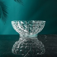 Салатник стеклянный «Семирамида», 1.8 л, Иран: Цвет: Посуда Isfahan Glass - это классический выбор тех, кто ценит качество, стиль и универсальность.</p><h3>Преимущества:</h3><ul><li>практичность и долговечность;</li><li>экологическая безопасность;</li><li>не впитывает запахи;</li><li>изящность и привлекательность.</li></ul><h3>Эксплуатация:</h3><ul><li>мыть губкой или специальной мягкой щеткой;</li><li>осторожнее с посудомоечной машиной - желательно мыть стеклянные тарелки, бокалы при температуре чуть выше комнатной;</li><li>после мытья поместить на решетчатую стойку, чтобы вода стекала вниз;</li><li>полировать нужно мягким материалом без ворса, одним полотенцем взять предмет, другим полировать.</li></ul>
: Авторское стекло
