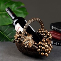 Подставка под бутылку "Корзина с виноградом" бронза с позолотой, 20х25х22см: 