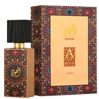 lattafa ajwad edp 60 ml ( стойкий клон ROSES VANILLA MANCERA): Цвет: Lattafa Perfumes Ajwad - экзотический и чувственный аромат для смелых и уверенных в себе женщин. Этот парфюм воплощает в себе восточную роскошь и неподдельную женственность. Верхние ноты - фруктовые оттенки, которые выделяются в аромате при первом нанесении. Затем появляются сердечные ноты - нежные ароматы жасмина и розы, которые добавляют парфюму романтическую нотку. Базовые ноты - амбра, ваниль, кедр и мускус - придают аромату глубину и тепло, делая его идеальным выбором на вечерние мероприятия и свидания. Lattafa Perfumes Ajwad подходит для использования в теплое время года - весной, осенью и зимой. Этот аромат относится к семейству восточных и цветочных парфюмов, и создан в ОАЭ - стране, которая известна своей любовью к духам. Lattafa Perfumes Ajwad можно использовать как на дневные, так и на вечерние мероприятия, чтобы подчеркнуть свою индивидуальность и элегантность.
