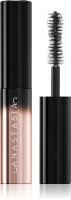 Anastasia Beverly Hills Lash Brag Mini Volumen-Mascara | NOTINO: Kleine Wimperntusche, gro?e Wirkung! Die winzige Mascara Anastasia Beverly Hills Lash Brag Mini zaubert Ihnen beneidenswert volumin?se, lange und dichte Wimpern, die den Blick in Szene setzen. Das innovative Sanduhr-B?rstchen erfasst jede einzelne Wimper, h?llt sie in tiefes Schwarz und bringt sie wunderbar in Geltung. Dank der individuell aufbaubaren Formel liegt das Ergebnis in Ihrer Hand!
Eigenschaften:
gewann den Allure Award 2020
verleiht den Wimpern traumhaftes Volumen und mehr L?nge
punktet mit einer innovativen B?rste in Sanduhr-Form
umh?llt jede einzelne Wimper mit tiefschwarzer Farbe
hat eine cremige Formel, die nicht kr?melt oder klumpt
ist wasserfest und h?lt den ganzen Tag, ohne zu verschmieren
passt selbst in die kleinste Handtasche und ist ideal f?r unterwegs
Testergebnisse:
? Zufriedenheitstest mit 116 Frauen:
91 % der Frauen best?tigen, dass ihre Wimpern l?nger und volumin?ser erscheinen
89 % der Frauen best?tigen, dass ihre Wimpern dicker und dichter wirken
89 % der Frauen best?tigen, dass die Mascara einen langen Halt bietet
Wirkstoffe:
flexible Polymere – verleihen den Wimpern optisch mehr Volumen, L?nge und Dichte
spezielle Wachse – sorgen f?r eine aufbaubare Intensit?t
wurde dermatologisch und augen?rztlich getestet
ist frei von Phthalaten und Gluten
Anwendung:
Die Wimperntusche mit leichten Zick-Zack-Bewegungen vom Ansatz bis zur Spitze der Wimpern auftragen. Beginnen Sie mit dem unteren Wimpernkranz, bevor Sie die oberen Wimpern tuschen. F?r maximales Volumen und L?nge 3 Schichten auftragen. Am Ende des Tages mit einem ?l-basierten Augen-Make-up-Entferner oder einem Mizellenwasser entfernen.