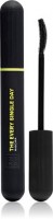 3INA The Every Single Day Mascara Schwung und L?nge Mascara | NOTINO: Jeden Tag perfekter Schwung und beeindruckende L?nge
Die 3INA The Every Single Day Mascara Schwung und L?nge Mascara ist die optimale Wahl f?r alle, die ihre Wimpern im Alltag in Szene setzen m?chten. Sie sorgt mit Leichtigkeit f?r intensiven Schwung und maximiert die L?nge Ihrer Wimpern, ohne zu verkleben oder zu beschweren. Dank ihrer pflegeleichten Formulierung ist sie ideal f?r Frauen mit einem aktiven Lebensstil.
Egal, ob im B?ro, beim Einkaufen oder beim Treffen mit Freunden – diese Mascara unterst?tzt Sie dabei, Ihrem Look jederzeit einen eleganten und gepflegten Touch zu verleihen. Ihre tiefschwarze Farbe unterstreicht Ihre nat?rliche Sch?nheit und verleiht Ihrem Augen-Make-up eine besondere Ausdruckskraft.
Eigenschaften:
verleiht den Wimpern intensiven Schwung
sorgt f?r sichtbar l?ngere Wimpern
tiefe schwarze Farbe f?r einen ausdrucksstarken Look
verklebt die Wimpern nicht und hinterl?sst ein leichtes Tragegef?hl
pflegeleichte Formulierung, ideal f?r den Alltag
einfaches und pr?zises Auftragen
l?sst sich leicht entfernen
Zusammensetzung:
angereichertes Provitamin B5 f?r samtweiche Wimpern
pflegende Wachse f?r geschmeidige Anwendungen
langanhaltende Pigmente f?r intensive Farbe
Anwendung:
Tragen Sie die Mascara von der Wurzel bis zur Spitze Ihrer Wimpern auf. Verwenden Sie dabei leichte Zickzackbewegungen, um die Definition zu verst?rken und die Wimpern gleichm??ig zu trennen. Wiederholen Sie den Auftrag f?r ein noch intensiveres Ergebnis.
Notino Tipp:
Kombinieren Sie die 3INA Mascara mit dem 3INA Augenbrauenstift f?r einen perfekt abgestimmten Augen-Look. Erg?nzen Sie das Make-up mit einem nat?rlichen Lippenprodukt aus der 3INA-Linie.