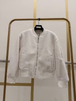Бомбер: Цвет: РАСПРОДАЖА
New collection
Бомбер барашка
Фирма W
Размер единый
Цена 800?
