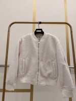 Бомбер: Цвет: РАСПРОДАЖА
New collection
Бомбер барашка
Фирма W
Размер единый
Цена 800?
