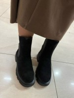 Ботинки: Цвет: Цена штучно: 750? Размеры 36-37-38-39-40-41 Каждая пара в коробке Размер в размер Сезон Зима ?? Качество отличное Размерная сетка 36-23.5см 37-24см 38-24.5см 39-25см 40-25.5см 41-26см Место 27 линия 98 павильон
