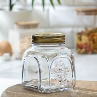 Банка для сыпучих продуктов Pasabahce Home Made, 500 мл, с крышкой, стекло, прозрачная: Цвет: Артикул поставщика: 80384SLB
В боксе: 24 шт
Объём, л: 0,5
В наборе, шт.: 1
ТНВЭД: 7013499900
Доставка: Платная
Страна: Россия
Состав: Металл, стекло
Материалы: металл, стекло
Фасовка: по 1 шт
Индивидуальная упаковка: Без упаковки
Сертификат: СТР
Набор: Нет
Цвет: Прозрачный
Рисунок: Нет
Материал крышки: Металл
Материал: Стекло
Герметичная крышка: Да
Можно мыть в посудомоечной машине: Да
Текстура: С рельефом
Назначение: Для сыпучих
Особенности: С винтовой крышкой

Банка для сыпучих продуктов изготовлена из стекла. Имеет плотно закрывающуюся крышку, которая защищает продукты от влаги и посторонних запахов. В ёмкости удобно хранить крупы, специи, макаронные изделия, сахар, муку и бобовые.
1