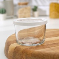 Банка для хранения сыпучих продуктов Pasabahce Basic, 220 мл, стекло, прозрачная: Цвет: Артикул поставщика: 42230SLBW
Страна: Россия
В боксе: 12 шт
Состав: Пластик, стекло
Материалы: пластик, стекло
Фасовка: по 1 шт
Индивидуальная упаковка: Без упаковки
Сертификат: СТР
Набор: Нет
Цвет: Прозрачный
Объём, л: 0,22
Рисунок: Нет
Крышка: Да
Материал крышки: Пластик
Материал: Стекло
Герметичная крышка: Нет
Можно мыть в посудомоечной машине: Да
Текстура: Гладкая
Назначение: Для сыпучих
Особенности: Без особенностей
ТНВЭД: 7323940000

Чтобы травы,специи,крупы и макаронные изделия сохраняли свои лучшие качества дольше, а на кухне царил порядок, разложите продукты по специальным ёмкостям. Стеклянная банка станет практичным предметом, который поможет сберечь свежесть пищи и сделает интерьер кухни уютнее.
Достоинства:
*	не впитывает запахов,
*	легко отмывается,
*	защищает содержимое от попадания инородных предметов.
Пусть продукты остаются свежими, а кухню украшают великолепные аксессуары.
Дополнительно
Можно мыть в посудомоечной машине БЕЗ пластиковой крышки
2