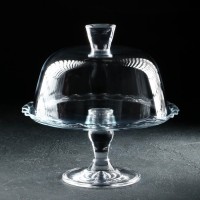 Блюдо Pasabahce Patisserie, с крышкой, на ножке, стекло, прозрачное: Цвет: Доставка: Платная
Артикул поставщика: 96952
Страна: Турция
В боксе: 2 шт
Состав: Стекло
Материалы: стекло
Фасовка: по 1 шт
Индивидуальная упаковка: Цветная коробка
Сертификат: СТР
Цвет: Прозрачный
Диаметр, см: 22,5, 26,5
В наборе, шт.: 2
Рисунок: Нет
Материал: Стекло
Текстура: Гладкая
Особенности: Без особенностей
ТНВЭД: 7013499900

«Pasabahce» – это Мировой производитель первоклассного барного и ресторанного стекла с более чем 80-ти летней историей. Вся продукция бренда проходит несколько ступеней обжига и контроля качества, прежде чем попасть к вам на стол. Столовая посуда компании «Pasabahce» ценится рестораторами за её непревзойденное качество стекла, а так же за сравнительно недорогой ценник.
Преимущества:
*	практичность и долговечность;
*	экологическая безопасность;
*	не впитывает запахи;
*	изящность и привлекательность.
Эксплуатация:
*	мыть губкой или специальной мягкой щеткой;
*	осторожнее с посудомоечной машиной - желательно мыть стеклянные тарелки, бокалы при температуре чуть выше комнатной;
*	после мытья поместить на решетчатую стойку, чтобы вода стекала вниз;
*	полировать нужно мягким материалом без ворса, одним полотенцем взять предмет, другим полировать.
1