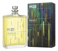 escentric molecules molecule 03 30ml edt: Цвет: Своим ярким, элегантным звучанием селективный парфюм Escentric Molecules Molecule 03 обязан гибридной молекуле Vetiveryle Acetate (Ветиверилацетата), синтезированной из корней пряной индийской травы, умягченной уксусной кислотой, для устранения характерных горьковатых и кожистых аспектов корня. Смелый, эффектный аромат Эксцентрик Молекулес Молекула 03 обладает невероятно стильным, утонченным и округлым звучанием, за счет гармоничного сочетания травянистых, древесных нот влажного ветивера с едва уловимыми горьковато-свежими цитрусовыми оттенками.

