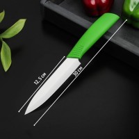 Нож керамический Доляна «Симпл», лезвие 12,5 см, ручка soft touch, цвет зелёный: Цвет: Универсальный керамический нож будет незаменим на кухне каждой хозяйки! Сделает нарезку любых видов продуктов легкой, сократит время, отведенное на готовку!<b>Преимущества:</b>Керамика считается самым лучшим существующим материалом для ножей.Нож имеет удобную и мягкую рукоятку soft touch.Фрукты, овощи и мясо без костей можно разрезать без малейшего усилия.Керамическое лезвие не окисляет пищу. Таким образом, фрукты и овощи не становятся коричневыми во время резки.Лезвие чрезвычайно твердое, не изменяет вкуса пищи и не придает ей никакого запаха.</li></ul>
