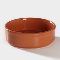Форма для запекания «Глинка», 800 мл: Цвет: <h2>Ломоносовская керамика - не просто посуда, это произведение искусства, созданное с любовью и душой.</h2><h2>Преимущества керамической посуды:</h2><ul><li>Посуда долговечна и экологически безопасна.Посуду можно использовать в микроволновой печи, духовом шкафу и посудомоечной машине.Покрытие не трескается и не тускнеет со временем.Посуда выдерживает низкие и высокие температуры.Блюда в ней можно хранить в течение длительного времени.Пища, приготовленная в такой посуде, сохраняет все полезные свойства, очень вкусная и ароматная.</li></ul><h2>Эксплуатация:</h2><ul><li>Не следует посуду подвергать термическому шоку, к примеру, после готовки сразу помещать под холодную воду или на разогретую посуду класть замороженный продукт.Не использовать металлические губки.Мыть в теплой воде с добавлением моющего средства.После первой готовки не закрывать посуду крышкой, дать подышать материалу во избежание появления запаха от приготовленного блюда (помните, что глина – живой материал!).</li></ul>
: Ломоносовская керамика
: Россия
