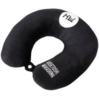 HIDETOSHI WAKASHIMA "Fly Tokyo" neck pillow black: Цвет: Brand: HIDETOSHI WAKASHIMA Materials: 100%polyester Filling: 100% polypropylene Brand logo in the middle of the pillow and on the right end Closure: snap button closure Dimensions (LxWxH): 29 x 28 x 8 cm Standard U shape soft upper material for comfortable wearing relieves neck and shoulder Ideally suited for cars, planes, travel and at home NEW, with original packaging
https://www.sportspar.com/hidetoshi-wakashima-fly-tokyo-neck-pillow-black