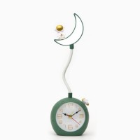 Часы - будильник с подсветкой "Полумесяц" детские, 2 режима, циферблат d-9 см, 9.8 х 31.5 см: 